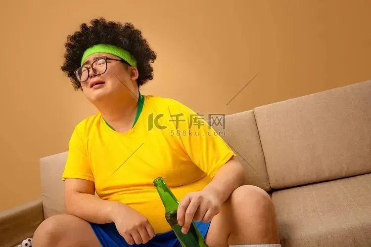 足球游戏素材（火力全开，这些足球素材出线了）