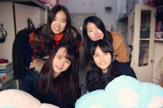 女生哭诉想念本科室友，读研之后寝室关系冷漠，大家各忙各的