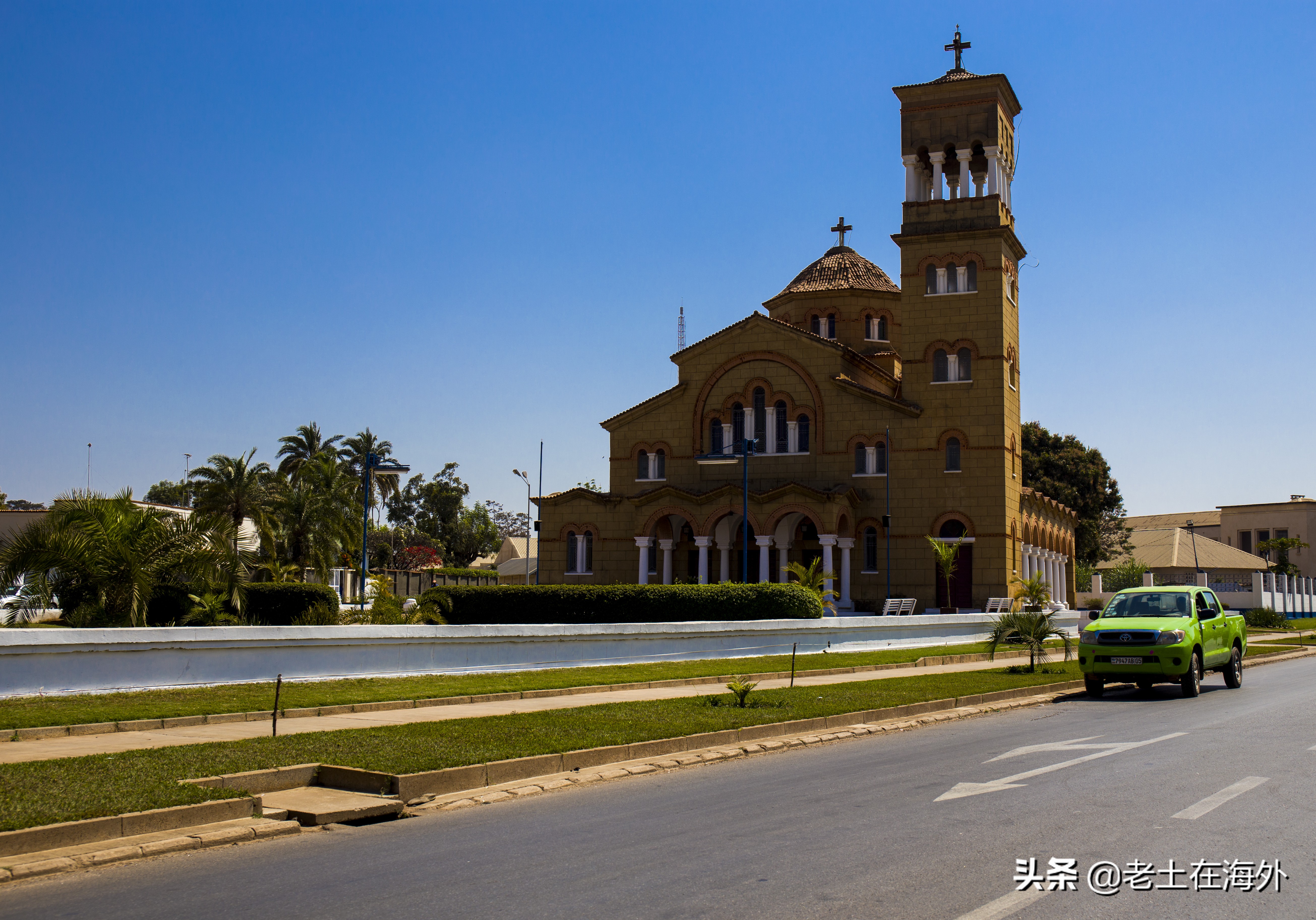 首都金沙薩(kinshasa),人口1207萬,是中部非洲人口最多最繁華的城市