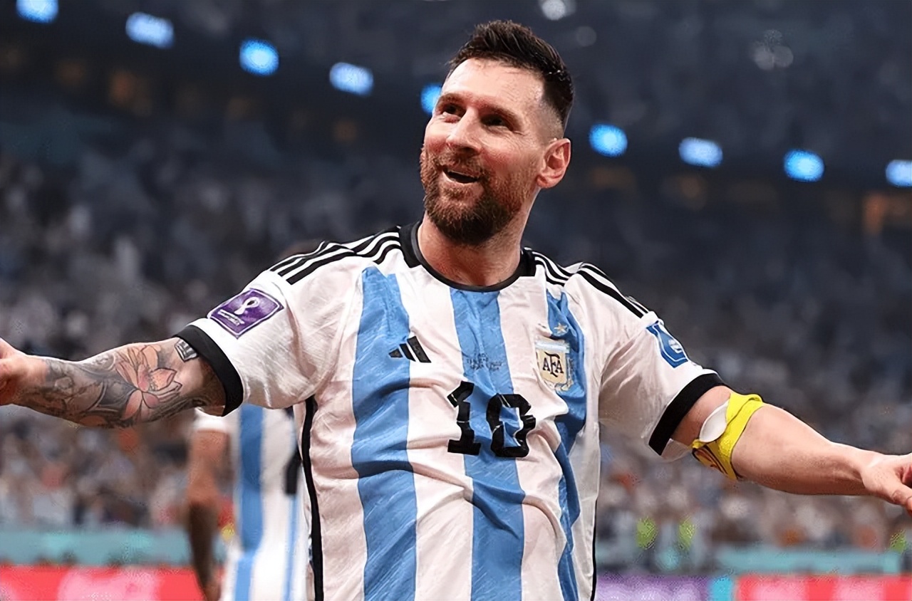 梅西和马拉多纳比究竟差在哪里（梅西若夺冠，能否超越马拉多纳？答案不止在球场）-趣拿体育