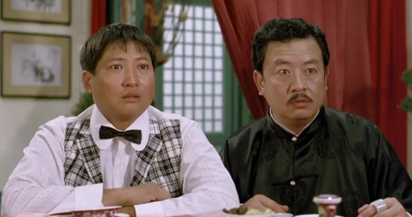 黄鹰弃文从影，找曹查理拍了部另类之作，成了一代人的童年噩梦