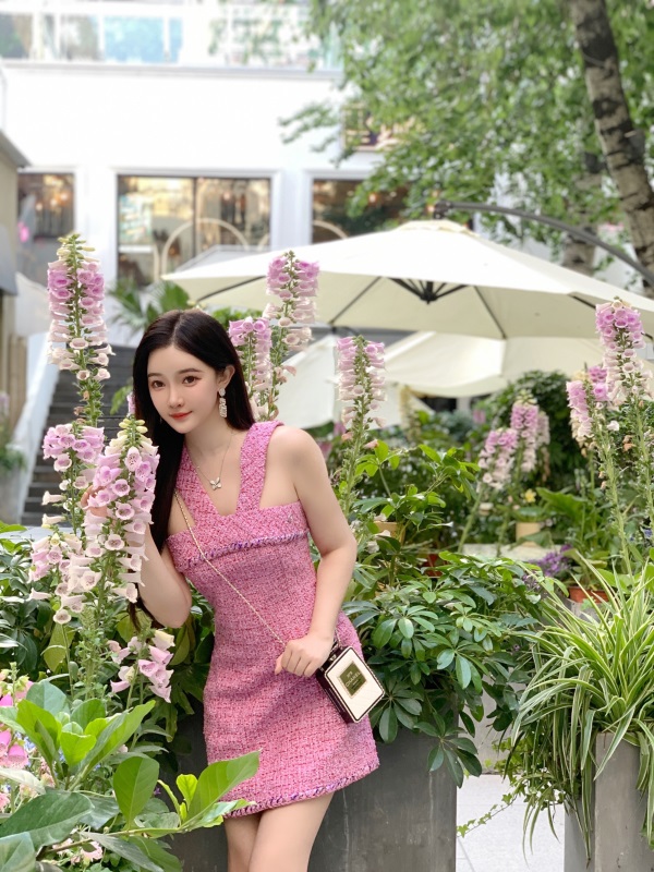 孙心娅闲暇生活照曝光 清纯甜美俏皮可爱