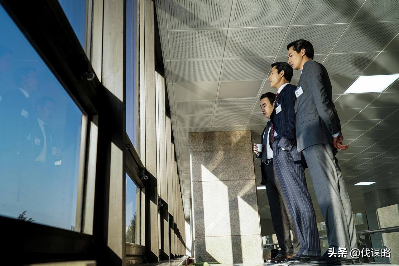 12位总统有11个结局悲惨，韩国青瓦台真正的“魔咒”在检察院？