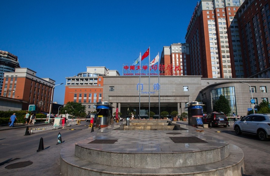 医学类院校排名重新洗牌，“四大天王”被打破，湘雅意外跌出前10