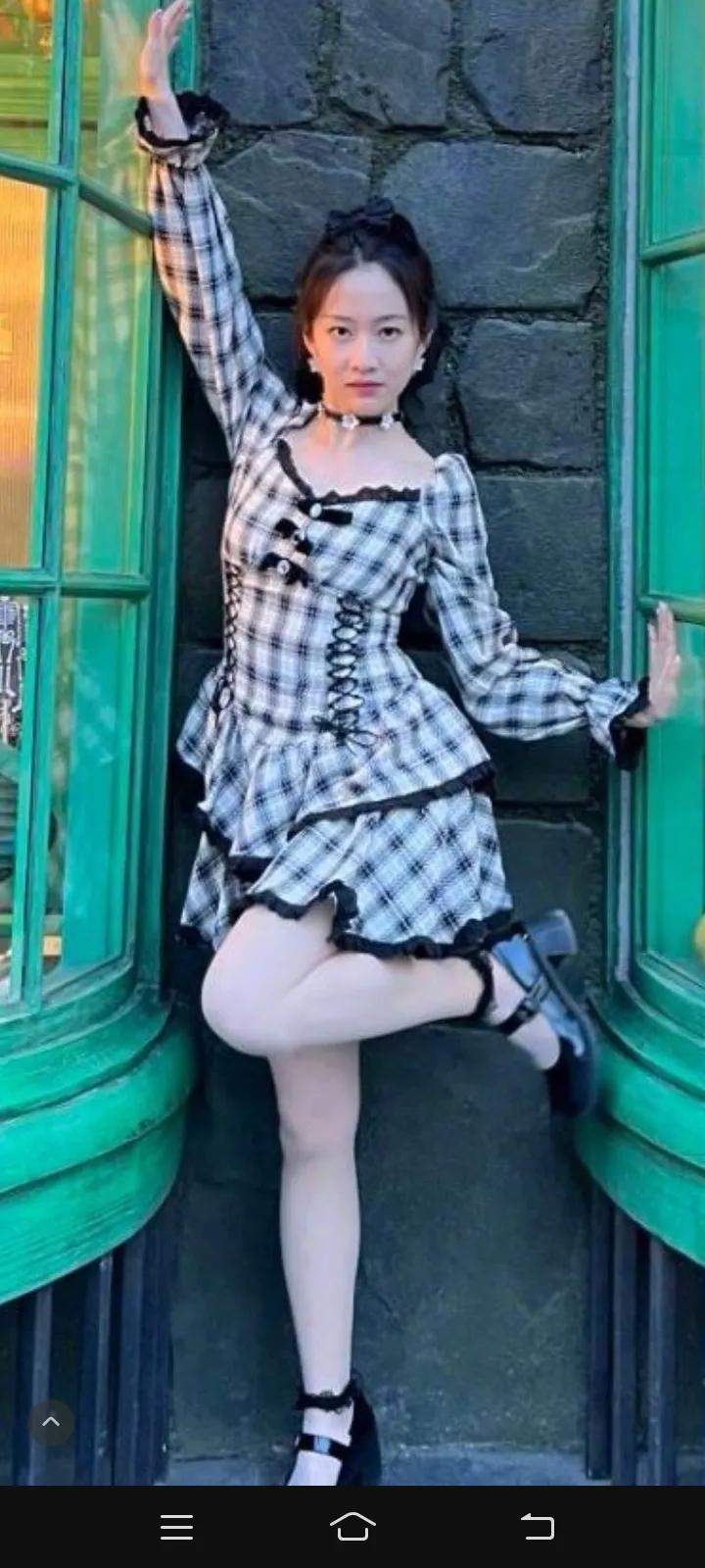 刘美含美图4
