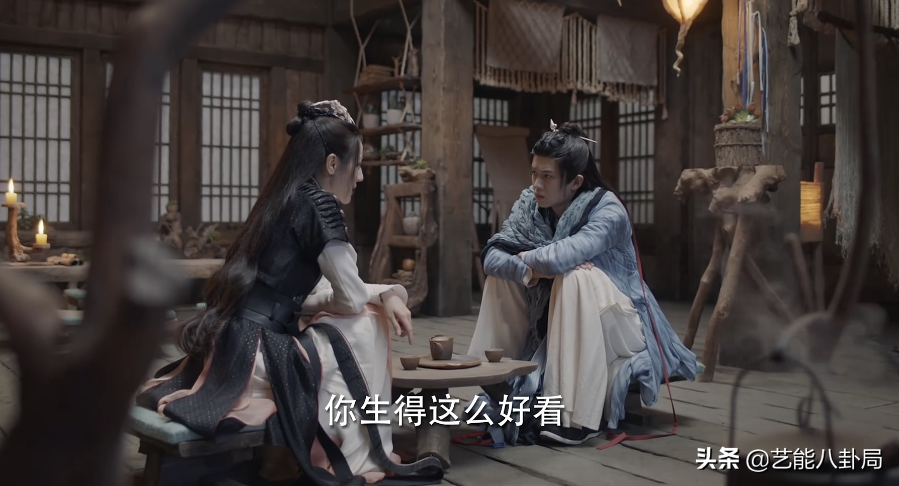 热巴新剧!光脚秀、假腹肌、转圈吻、亲变形,现在的古偶怎么了