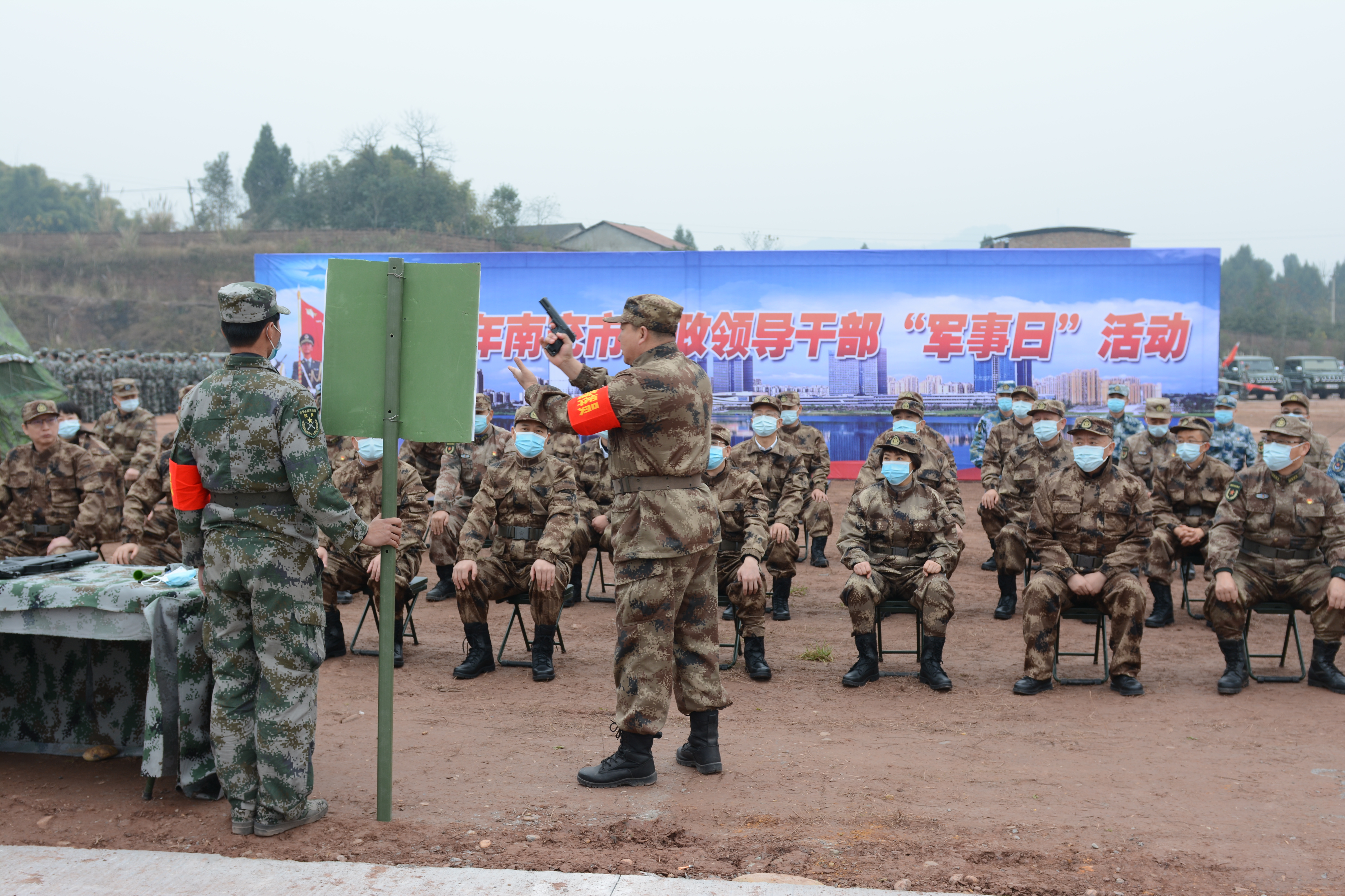 走进战位悟使命 强军兴武话担当