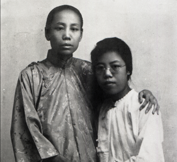 忠贞者邓颖超：青年时期的她有多优秀？她与周总理如何走到一起？