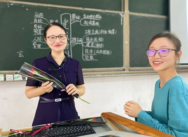 华中大招聘日语老师，公布薪资待遇之后，网友表示比想象中要低