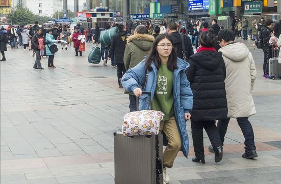 放假通知！陕西大中小学寒假时间敲定，放假时间或将“统一提前”