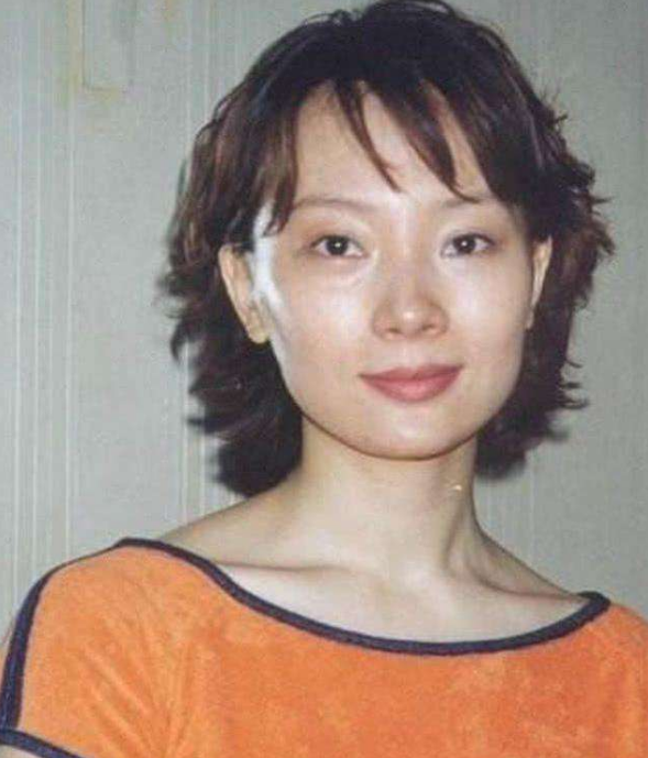 远离格格巫下巴、发面馒头脸，优雅老去才是中年女星最美的状态