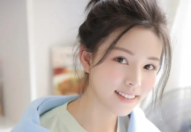和女生聊天怎样才能避免尬聊？和女生聊天怎样不冷场？