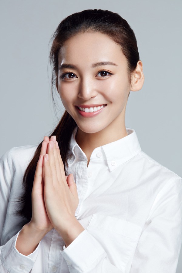 影视女演员尤靖茹，青春靓丽