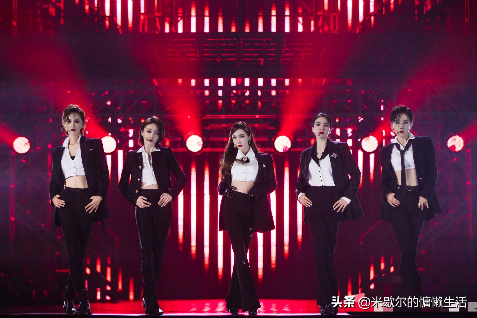 《乘风破浪》：王心凌挑战高音夺得第一，薛凯琪刘恋舞台绝美