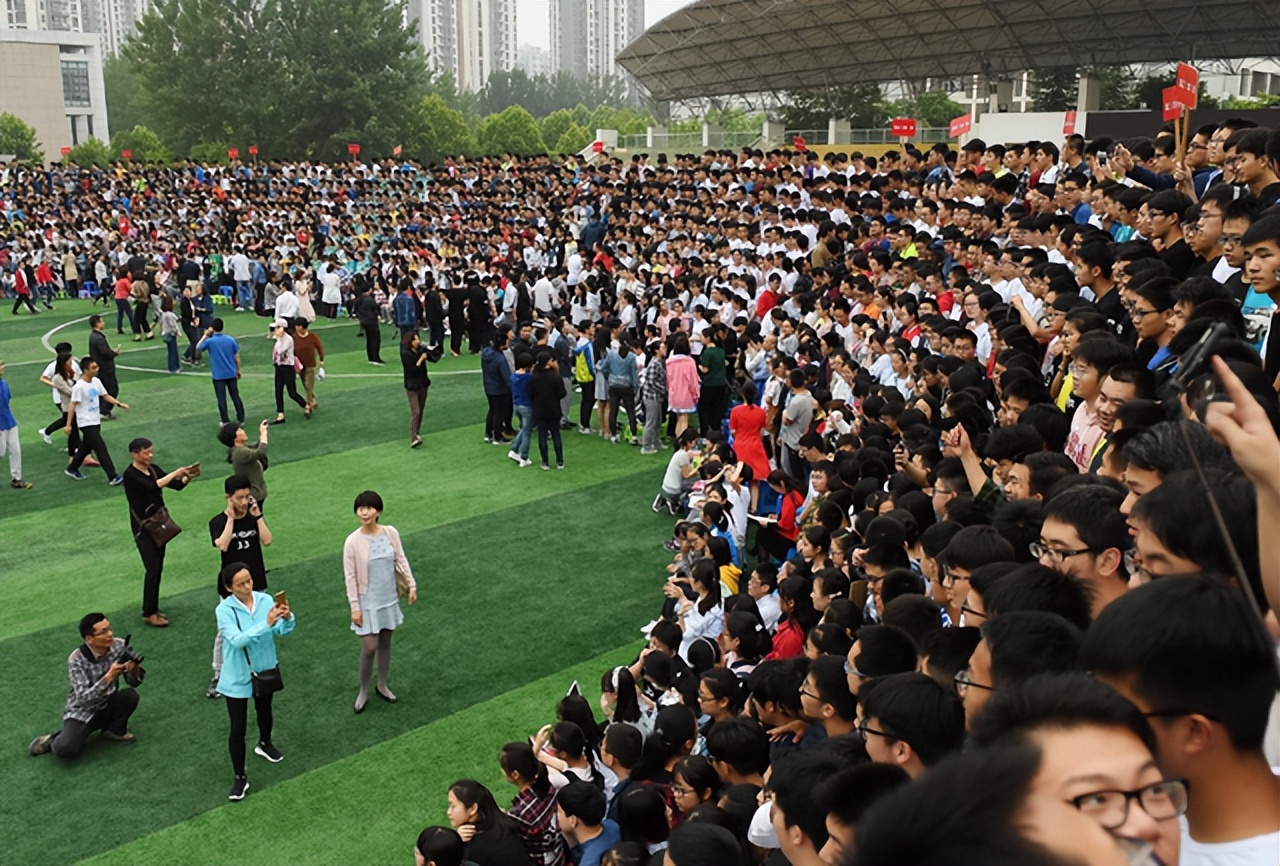 毕业多年后才发现，班级中混得最好的一直是2类学生，这1种没出息