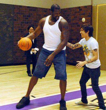 沙奎尔奥尼尔臂展多少（看了这5张照片，你就知道奥尼尔天赋真的算是“非人类”）