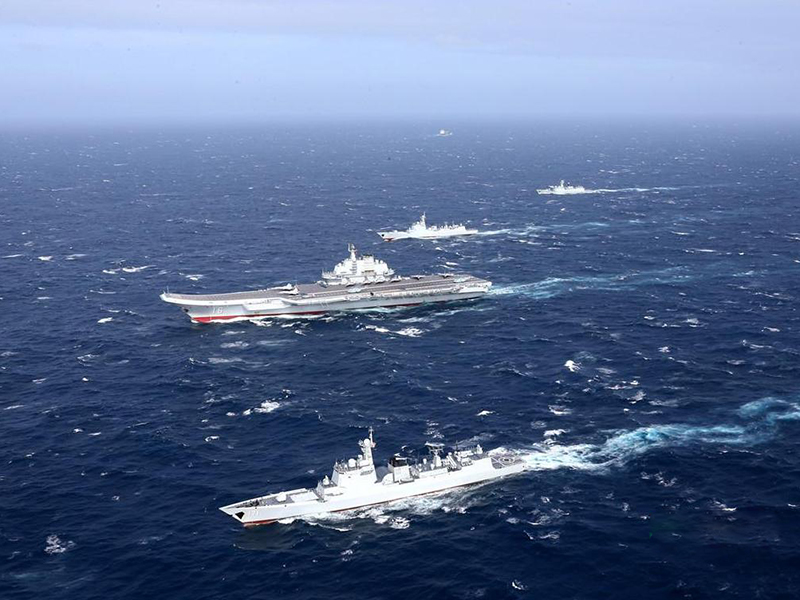 解放军隔空喊话后，台当局拒不投降并想顽抗，邱国正亲自前往一线