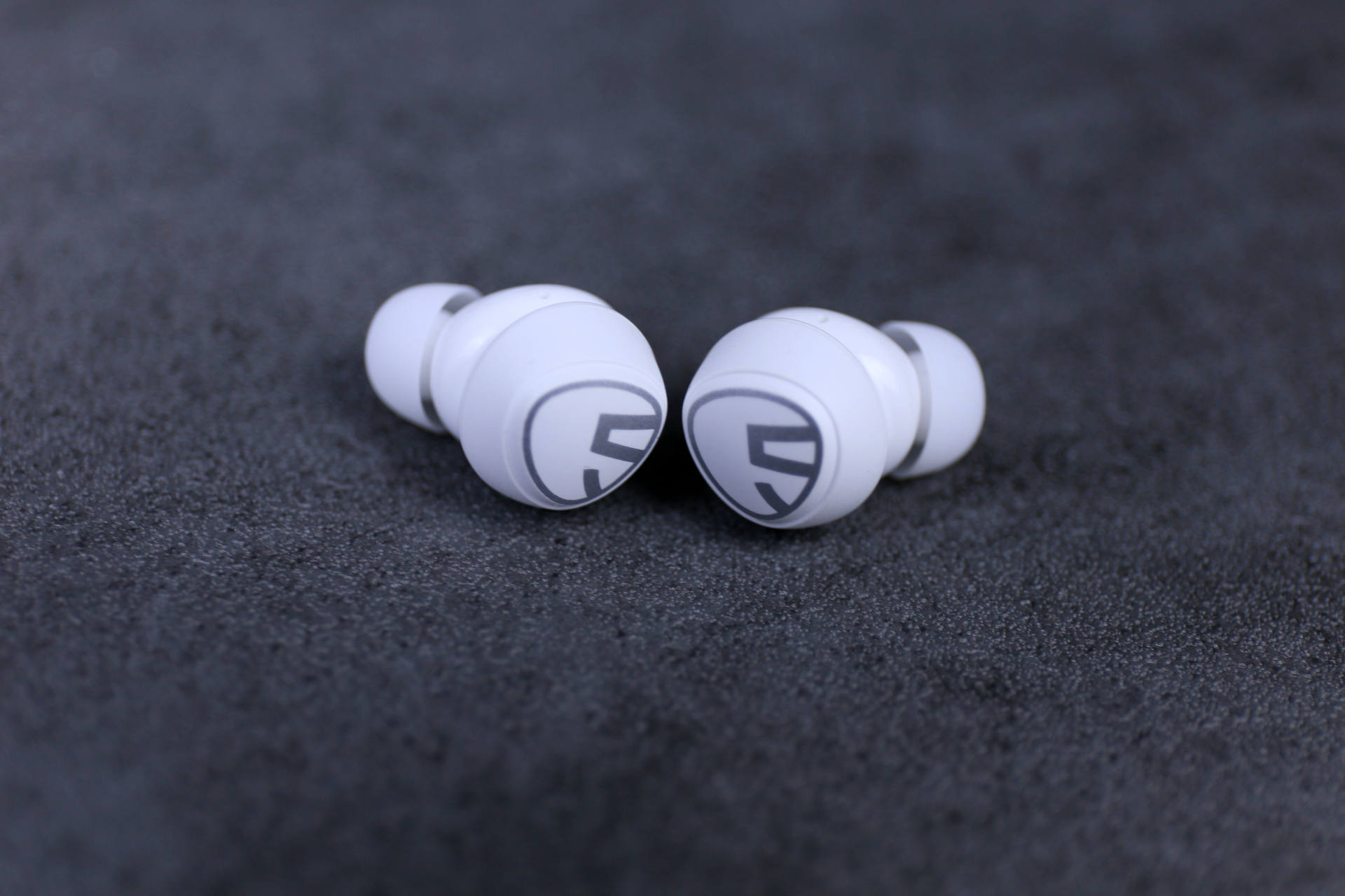 降噪与音质的完美结合，神盾局又一力作SoundPEATS Mini Pro