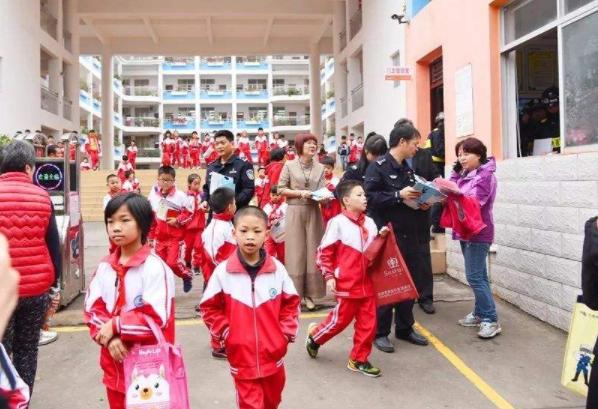 寒假倒计时！江苏省大学、中小学放假时间将提前，家长忧心忡忡