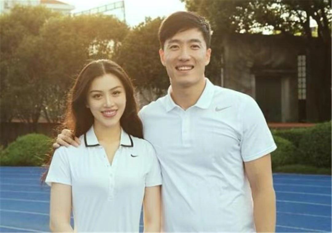 刘翔是不是假摔足球（世界冠军刘翔：我创造了亚洲的奇迹，却洗不掉人生那个“污点”）