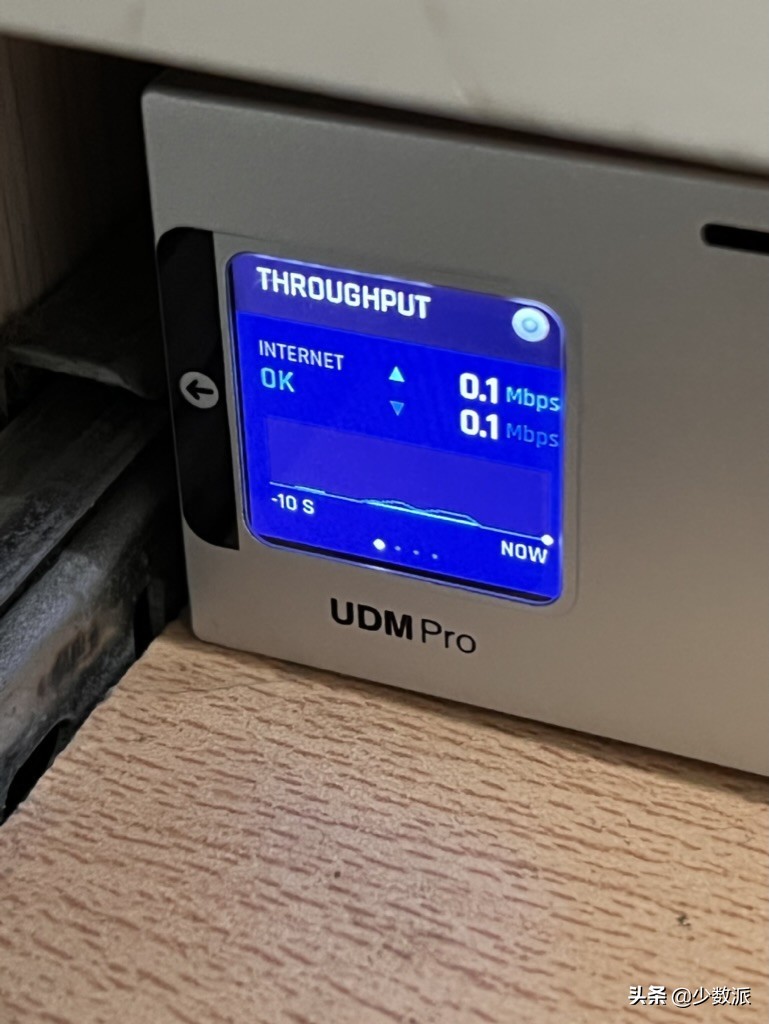 在 4 平米的空间寝室中活出精彩，我的宿舍改造方案