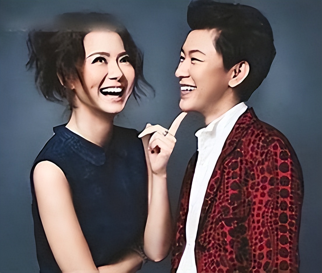 戚薇和林子君曾被传是一对情侣,两人因工作结缘林子君一眼就看上了