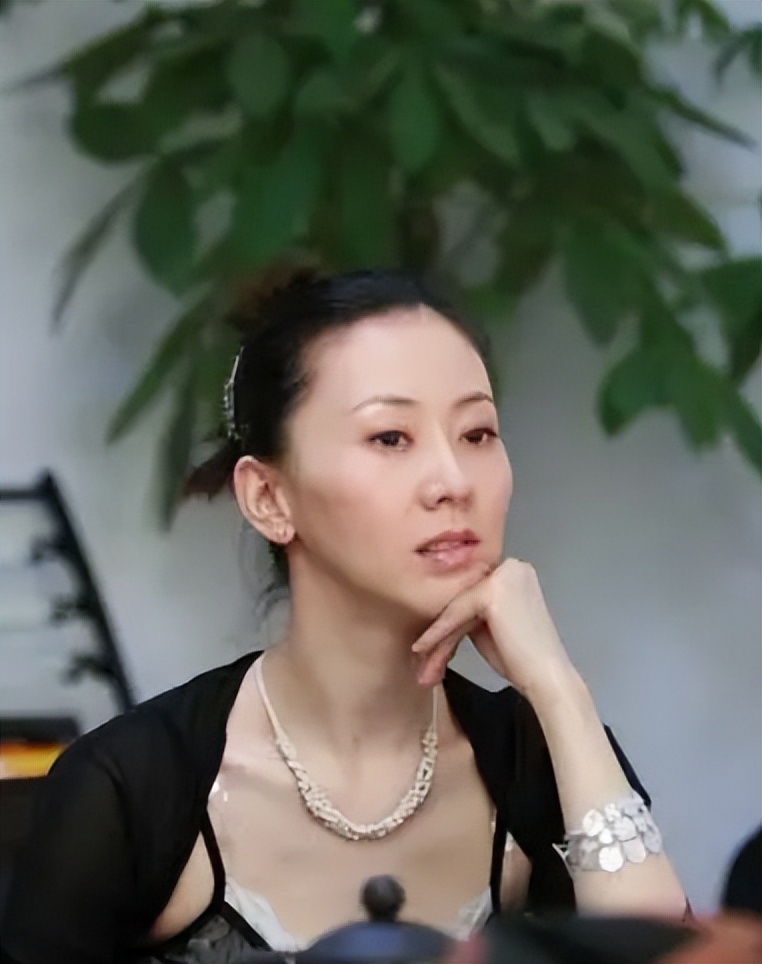 汤芳人体艺术 - 大百科