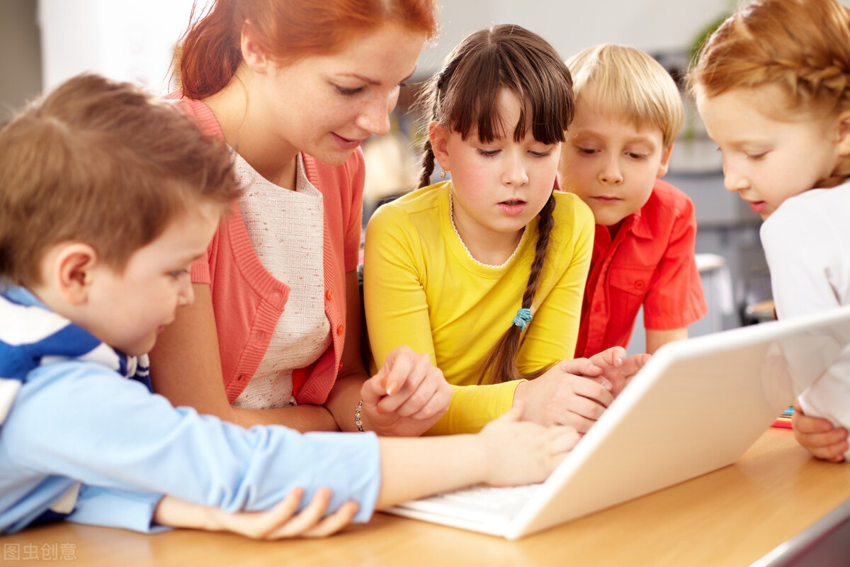 教师年度考核个人总结德能勤绩