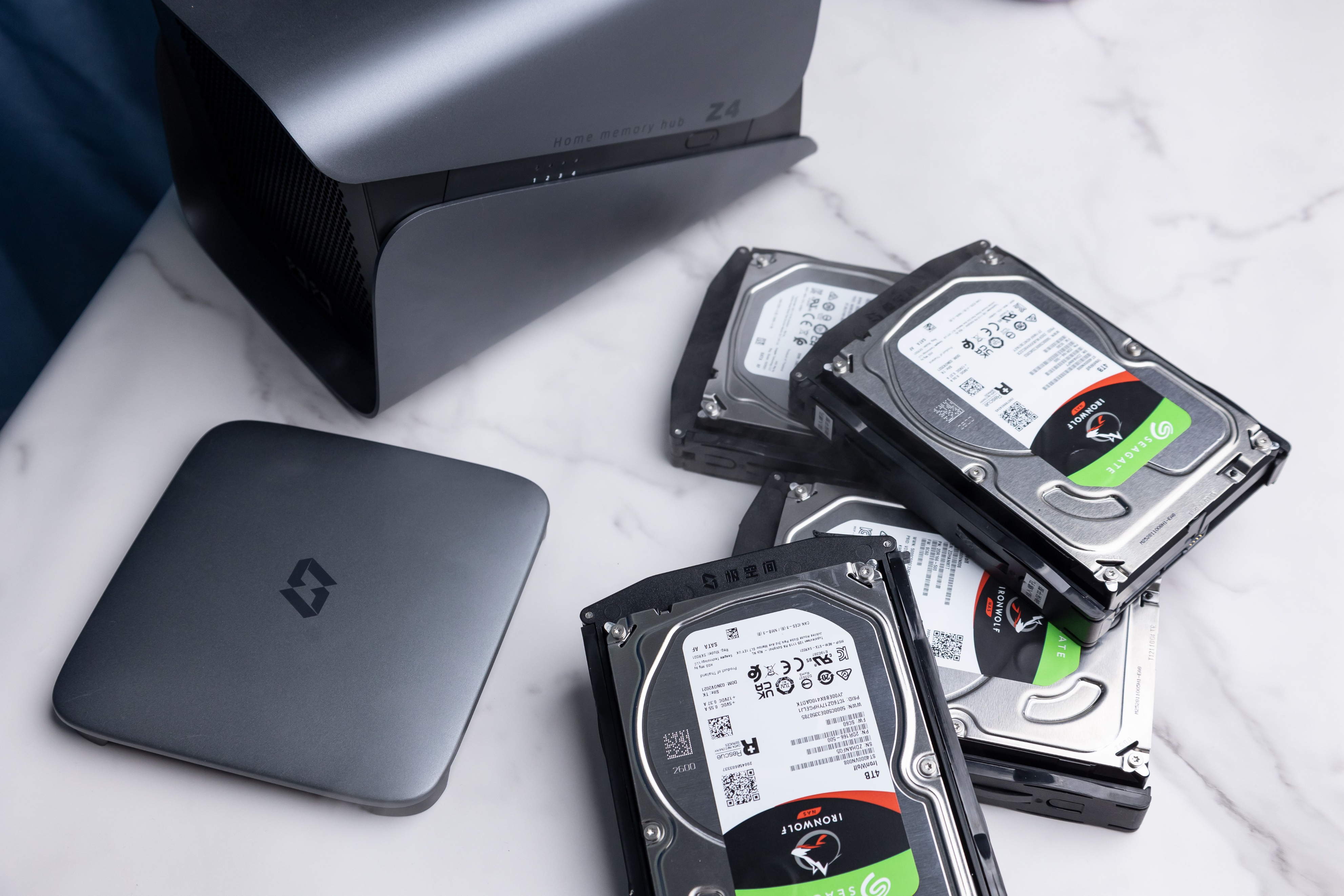 极空间私有云Z4：“一劳永逸”懒人必备，从没有过的智能存储体验