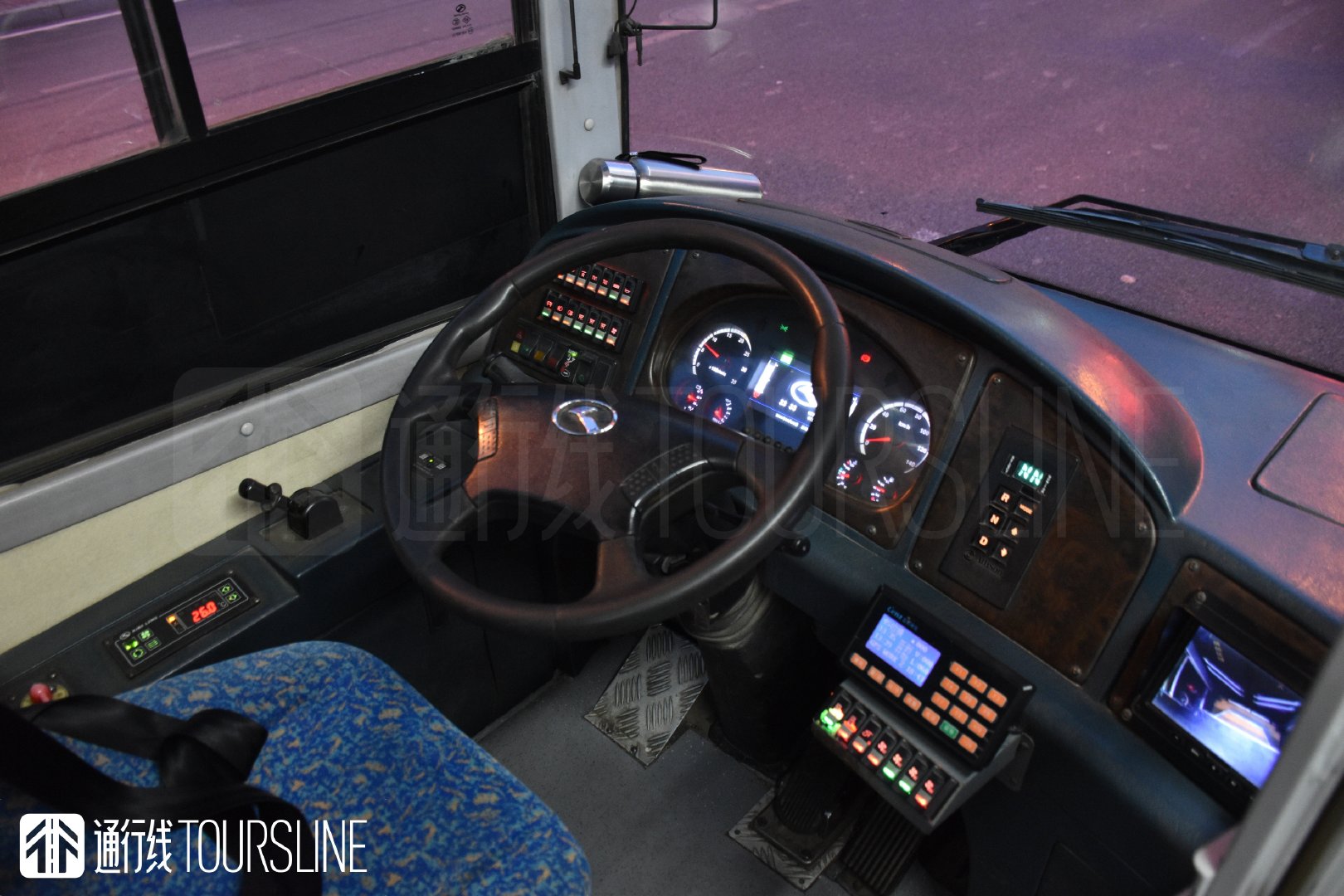 历经数十次循环，绝版照片带你了解这辆45路专线公交车的“开端”