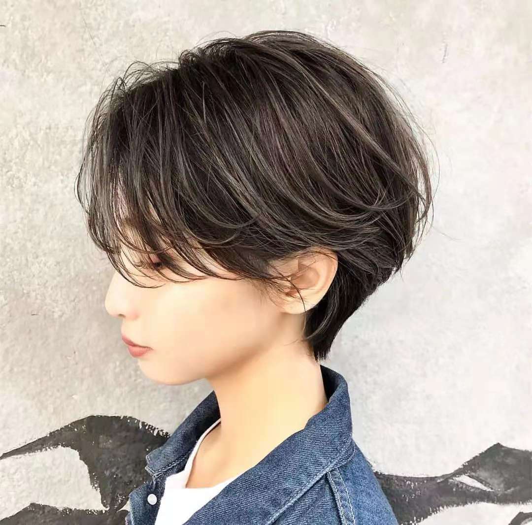 三十四岁女人的短发这样选,时尚减龄又显气质,精干利落又有品味