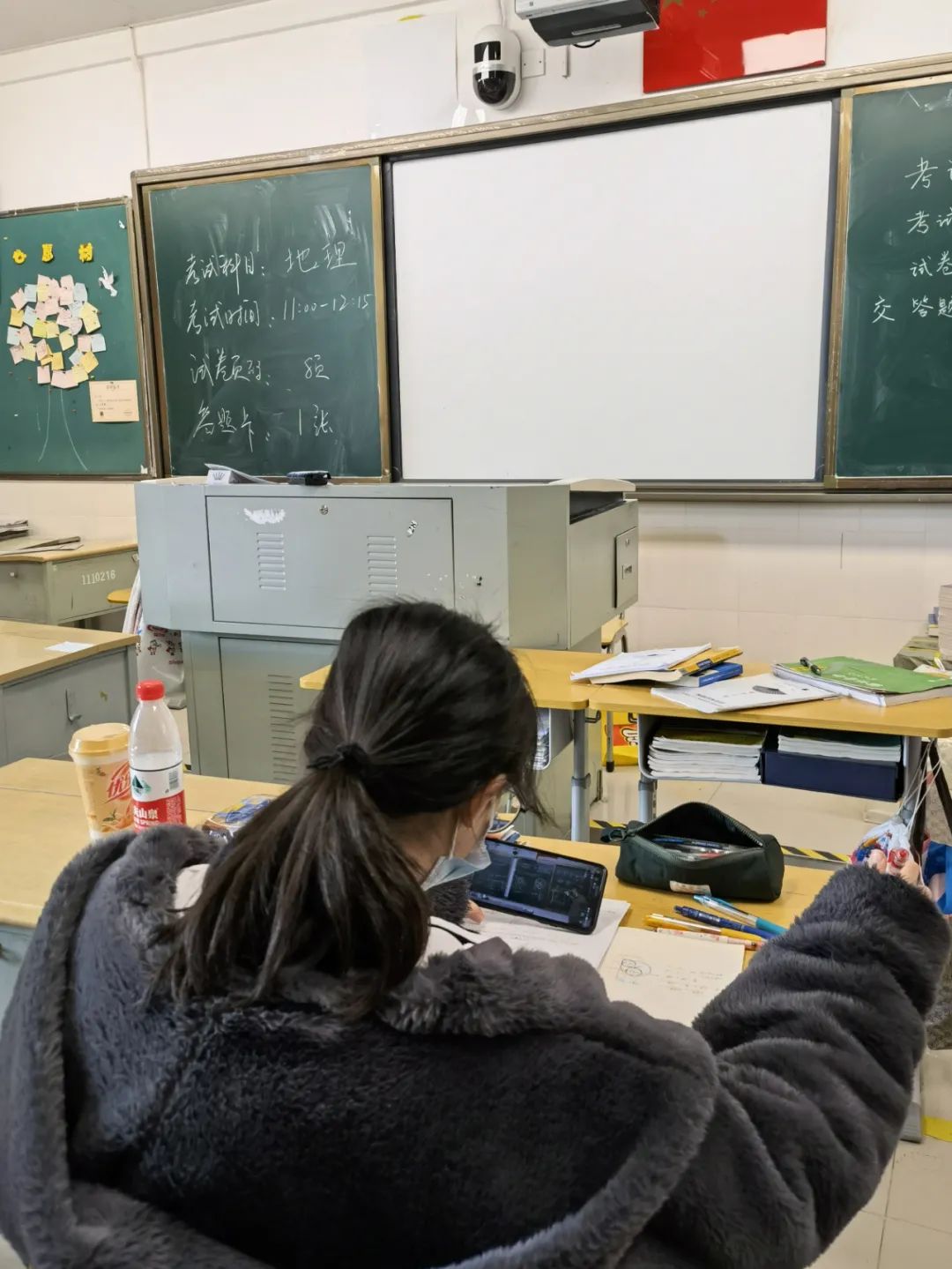 深圳第二实验学校｜师生封闭管理，头发长了咋办？