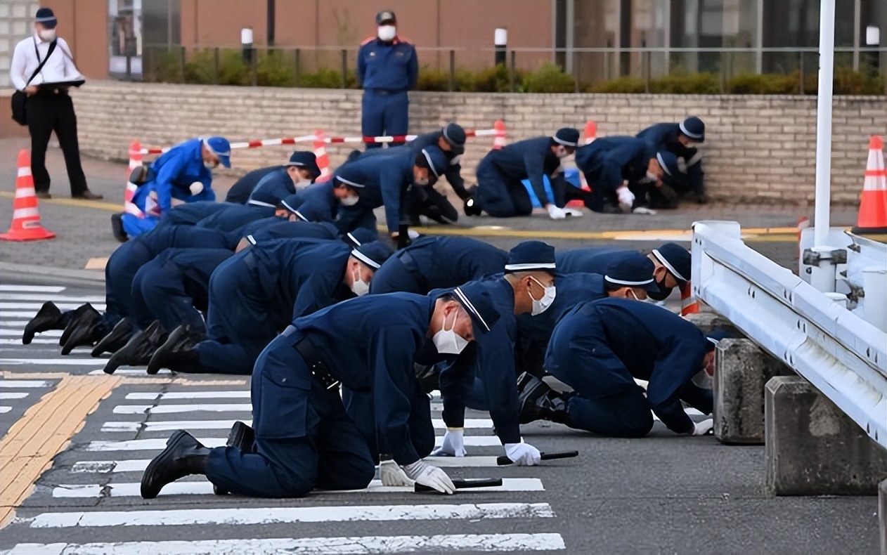 韩日世界杯日本被坑(山上射杀安倍却被民众崇拜？深度分析，真相或源于资本剥削)