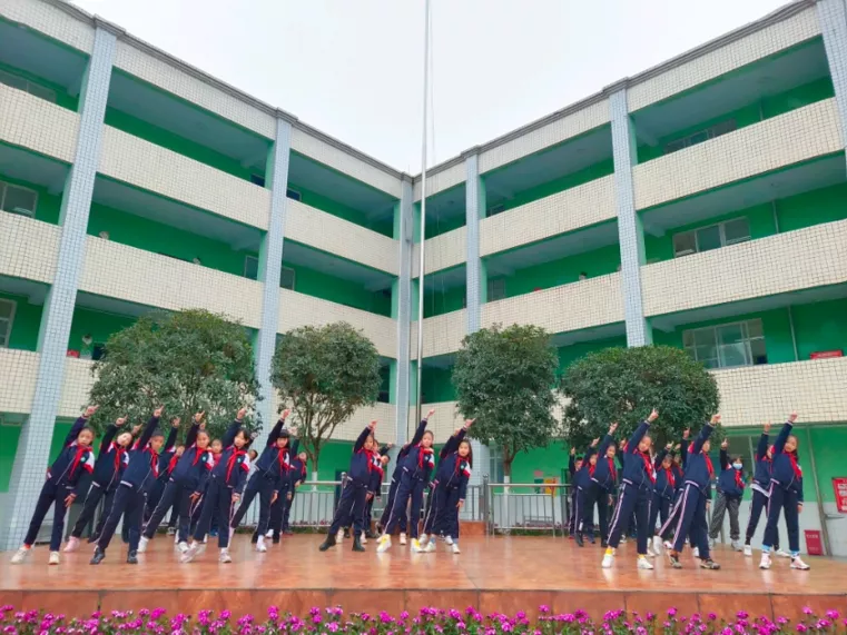 四川天府新区永兴小学丨好习惯伴我行，好少年看我行