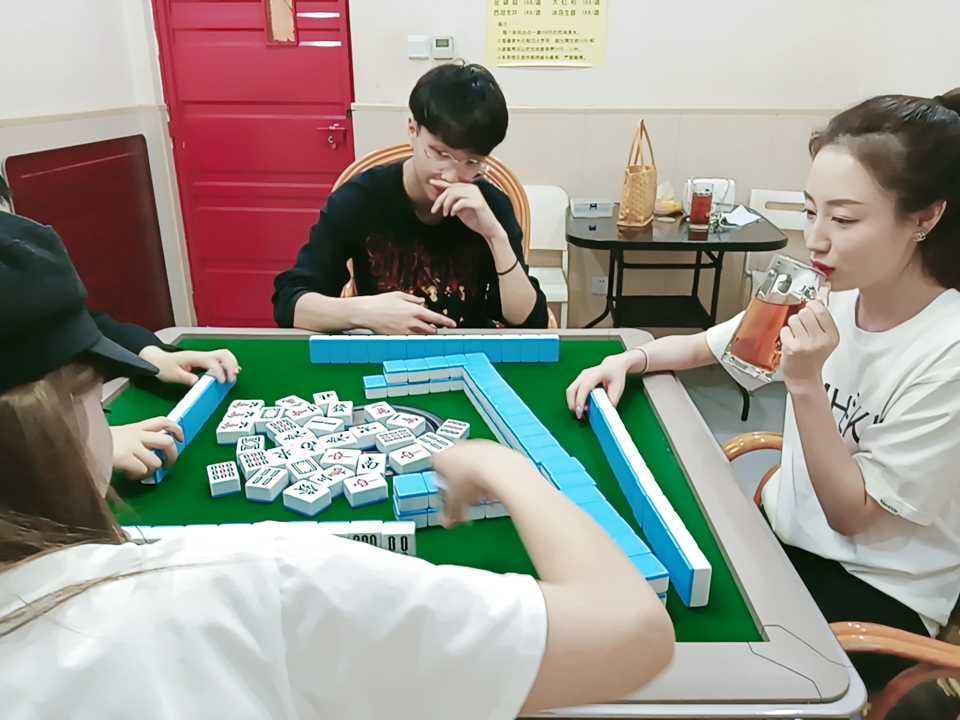 哪个地区的麻将最好玩,为什么四川人对打牌如此痴迷-第7张图片