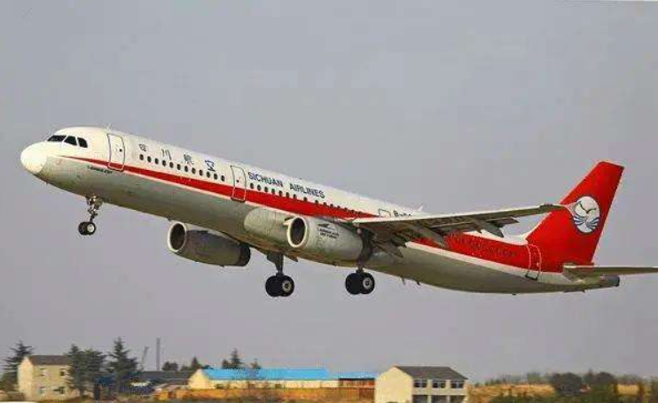 17年前，14岁湖南男孩扒飞机在万米高空飞行1.5小时，后来怎样了