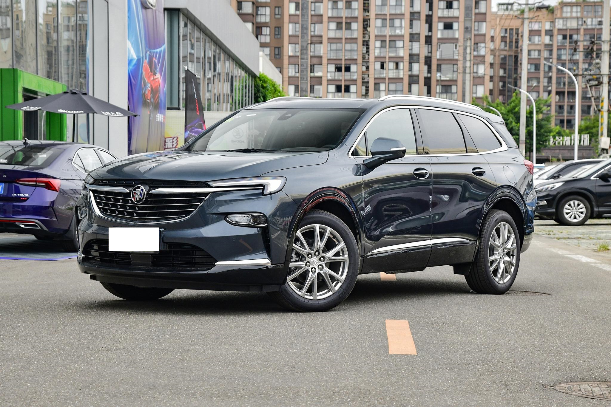 30万左右，适合跑长途高速的4台SUV，2.0T+四驱+8AT，隔音一流