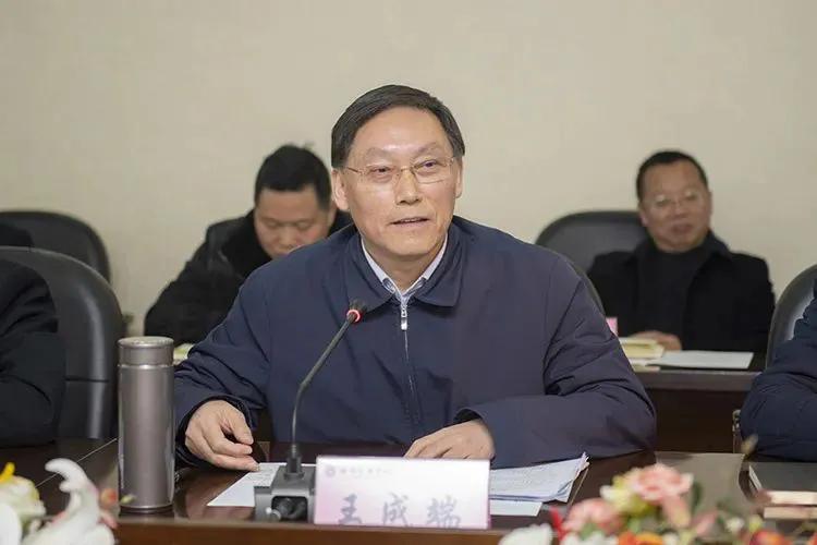 为深入推进市校合作战略协议