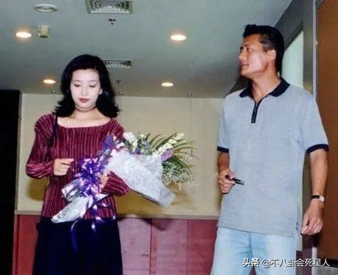 长相不算一眼惊艳，但却格外耐看，这7位女星戳中了大家的审美