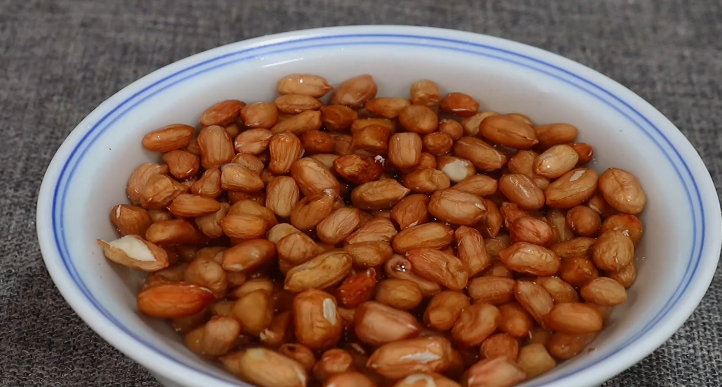 花生米怎麼炒又香又脆炒花生米酥脆更加酥脆竅門