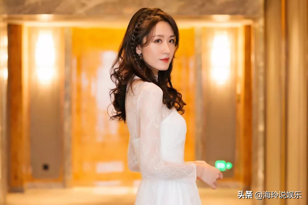 张雯，36岁至今单身的她，美得无可挑剔