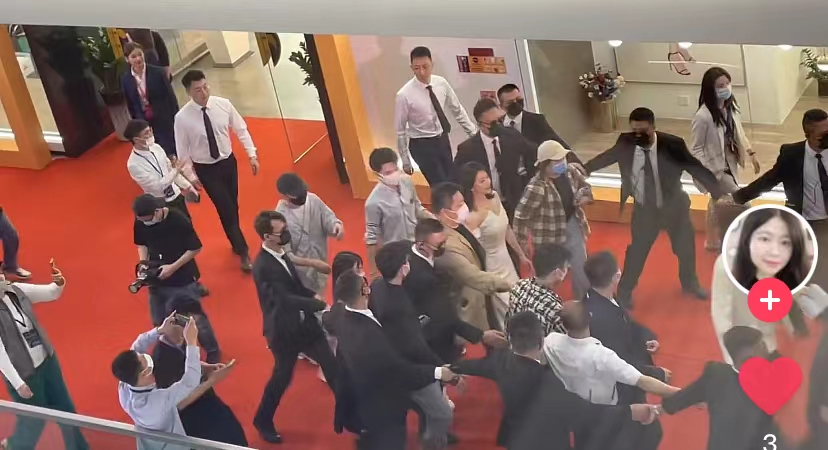 ��ԲԲ��������̫�𺳣���������æ����ӭ�볡������ͬ��������ѹ