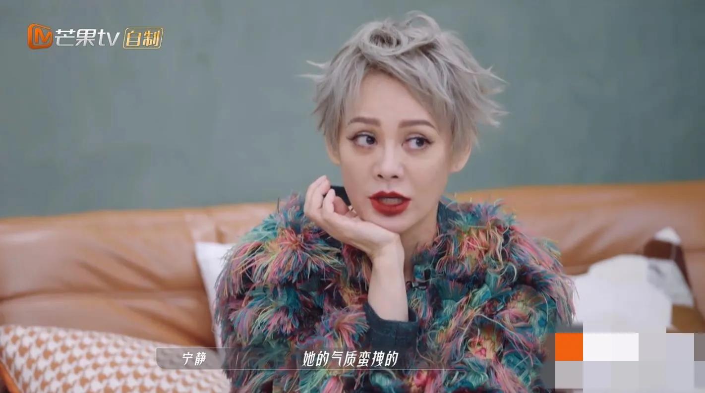 红得快，沉得也快，这8位“风光不再”的明星，如今有人露了原形