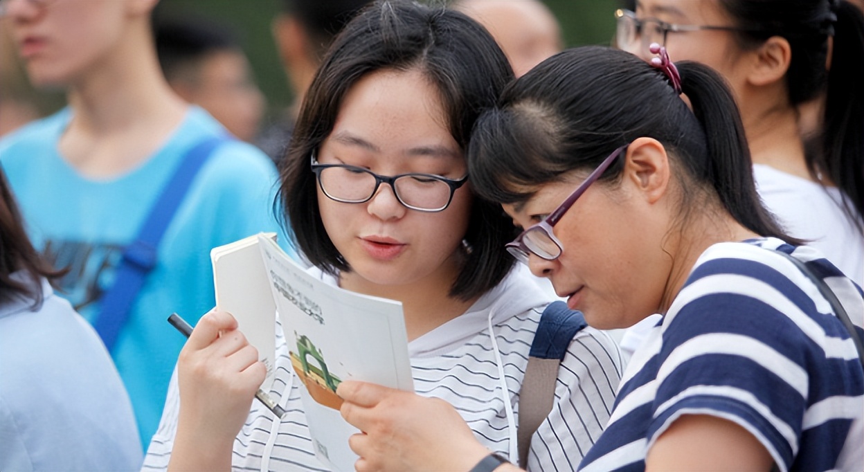 文科生被会计专业录取，大学期间做到三点，毕业后容易就业