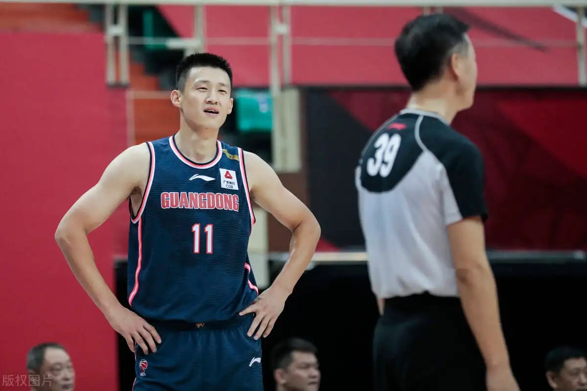 周鹏离开广东宏远了吗（冤枉朱芳雨了，晚上18点CBA官宣，周鹏离队真相曝光）