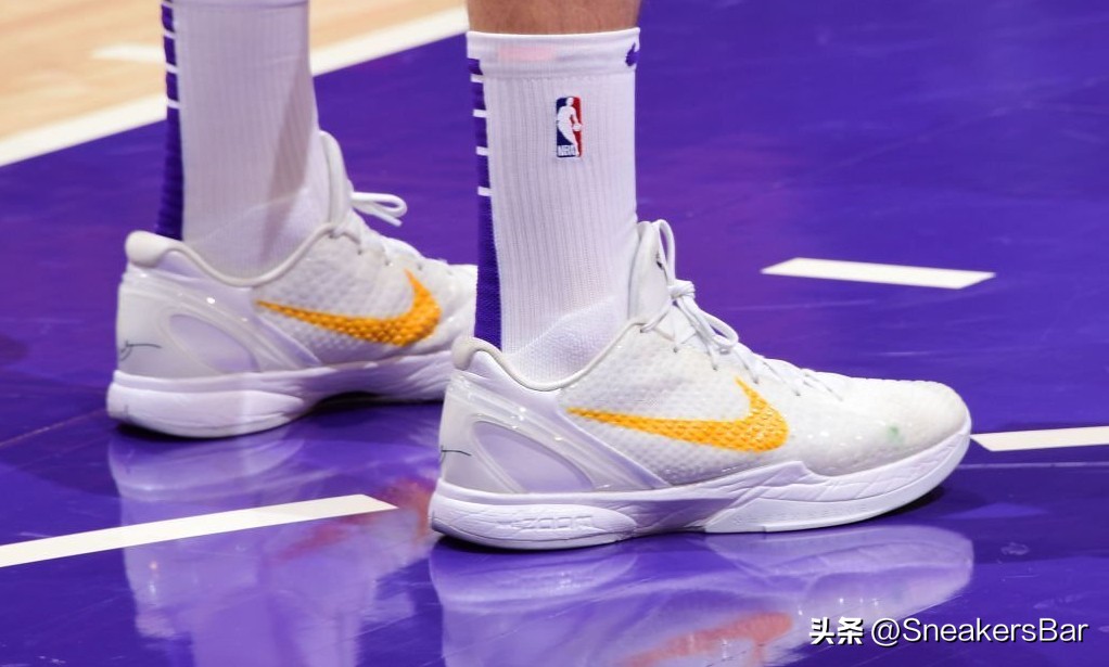 nba球星都帶哪些表（每日NBA球星上腳球鞋「11月12日」）