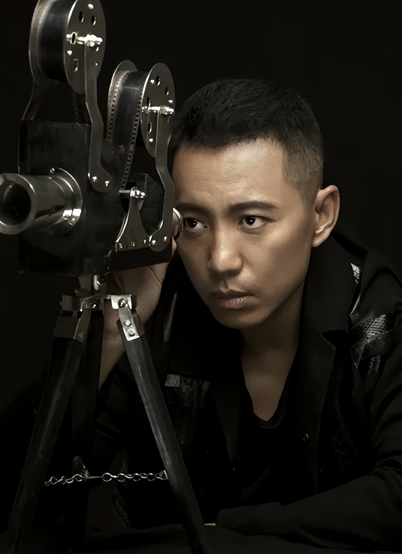 谷智鑫女友(谷智鑫:34岁拍戏坠马患抑郁症,女友不离不弃,未办婚礼成