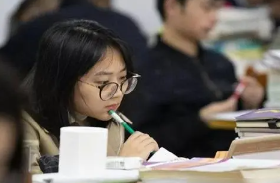 考研和高考的差距在哪？大四学姐说出答案，原来不少人都想错了