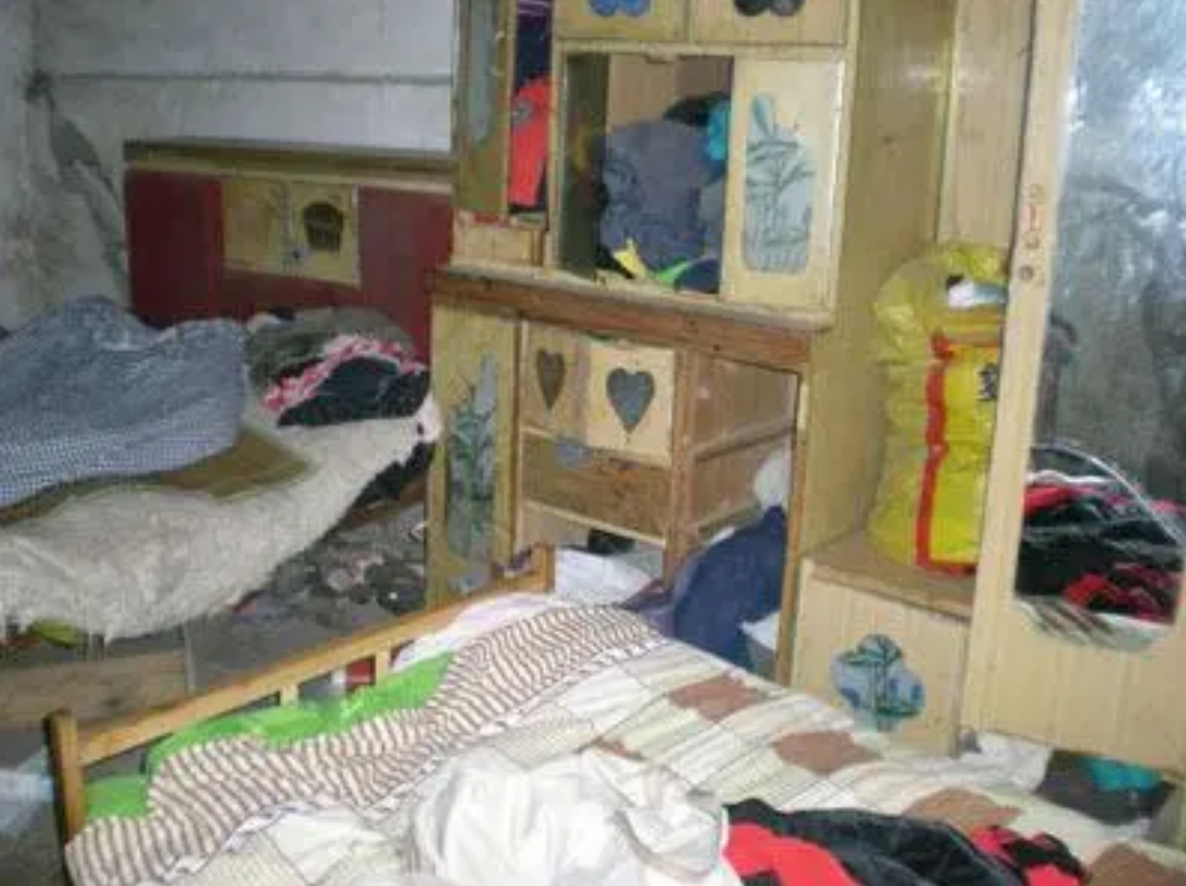 2009年，山东21岁女孩翻墙私奔摔成瘫痪，小伙不离不弃照顾14年