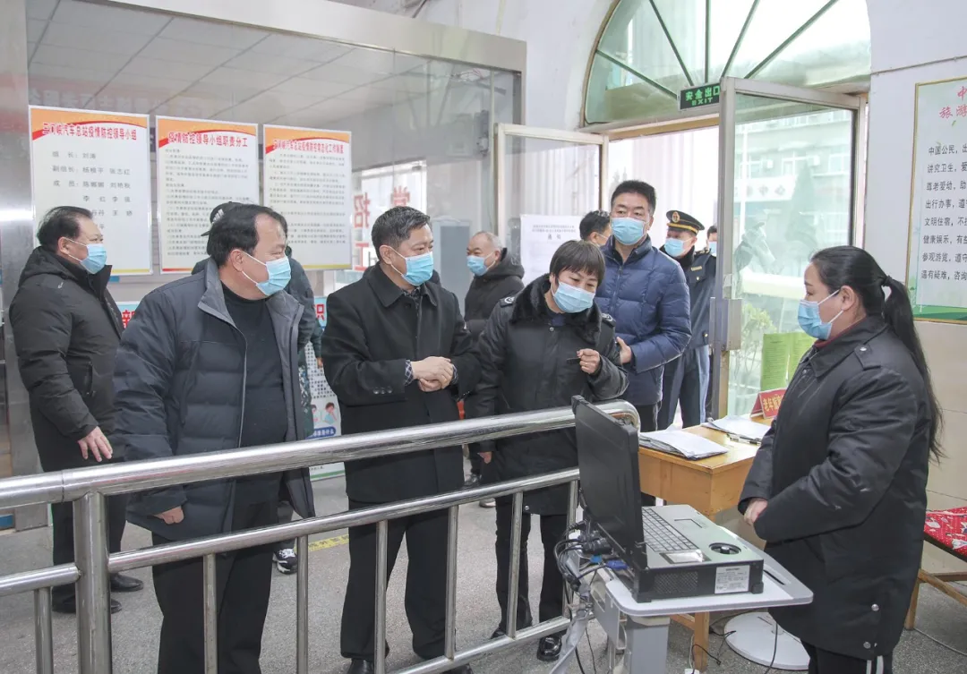 三门峡市交通运输局领导看望慰问春节坚守一线干部职工